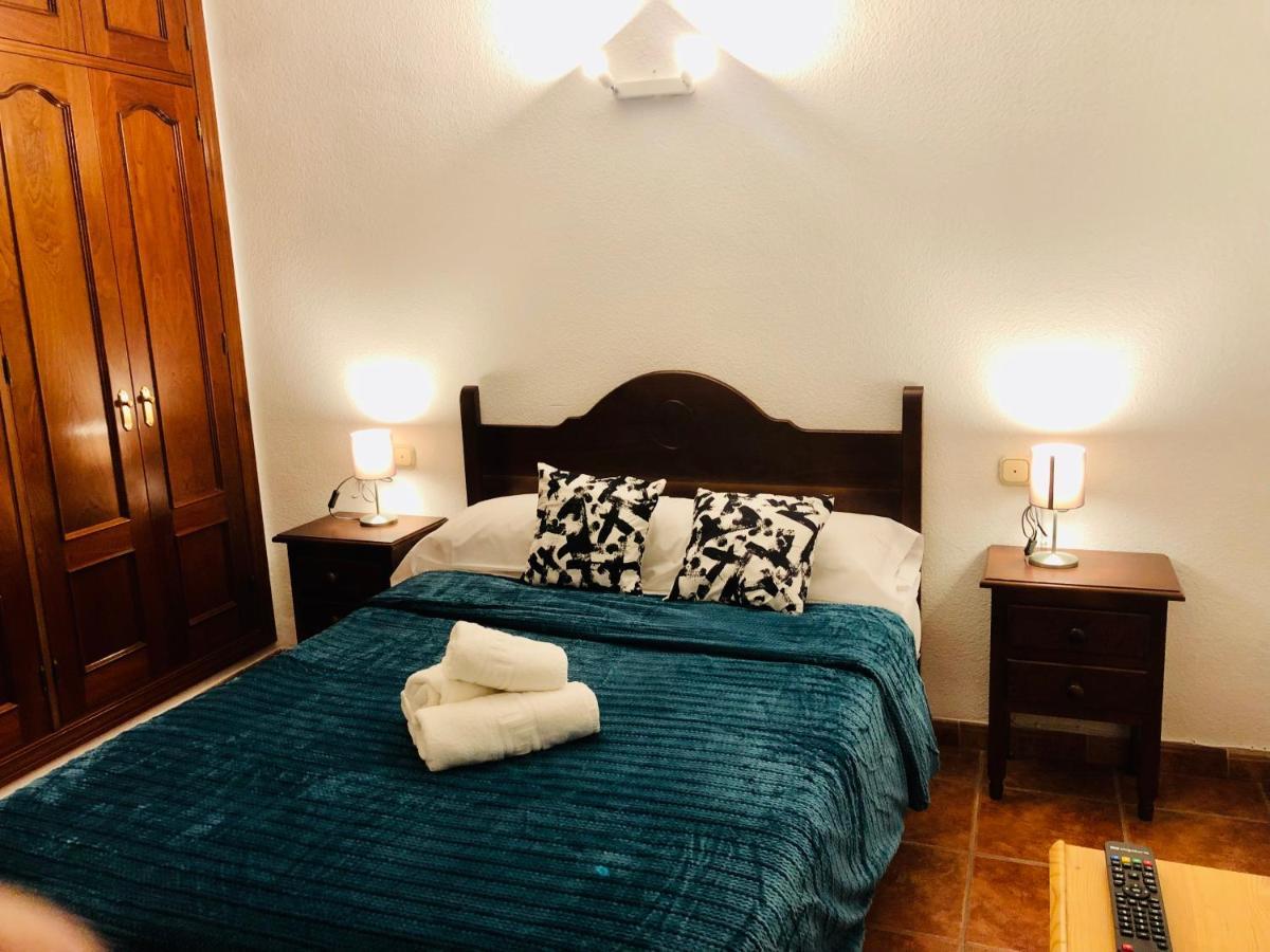 Low Cost Rooms Malaga River Exterior photo