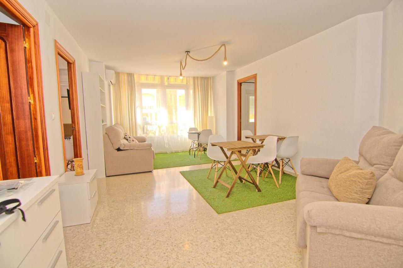 Low Cost Rooms Malaga River Exterior photo